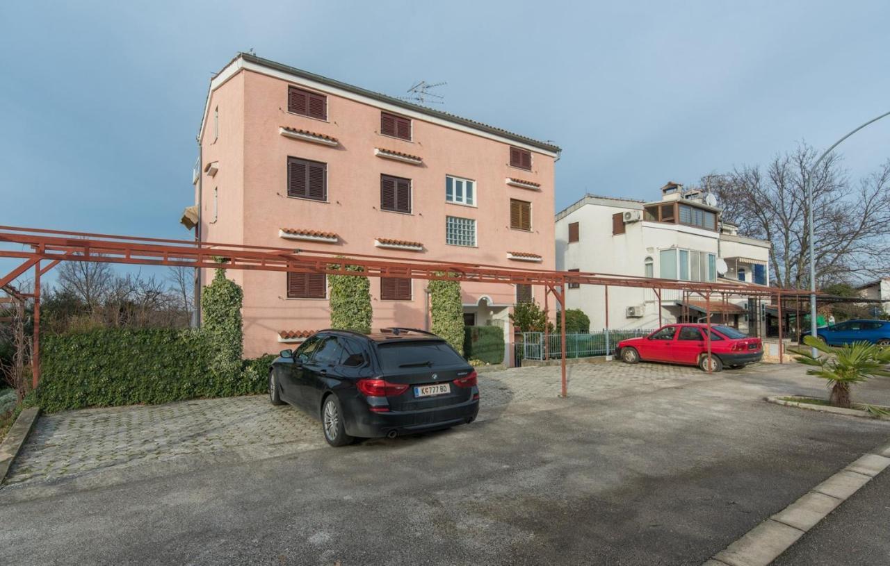 Apartment Roberto Punta Poreč Exteriör bild